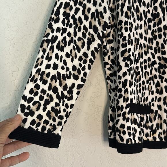 NEW WHBM Animal Print Full Zip Cardigan Sweater Office Preppy Black Trim Small - Picture 3 of 8